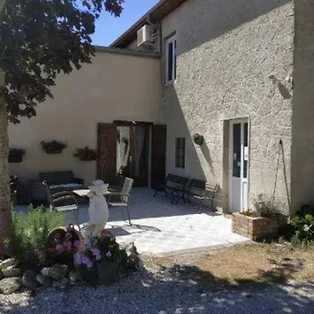 Feriehus Maison accueillante à Margerie-Hancourt avec jardin 91 m² *